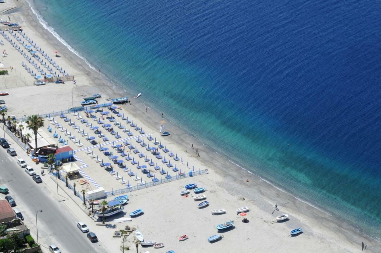 B&B A Due Passi Dal Mare Catona Di Reggio Calabria Exteriér fotografie