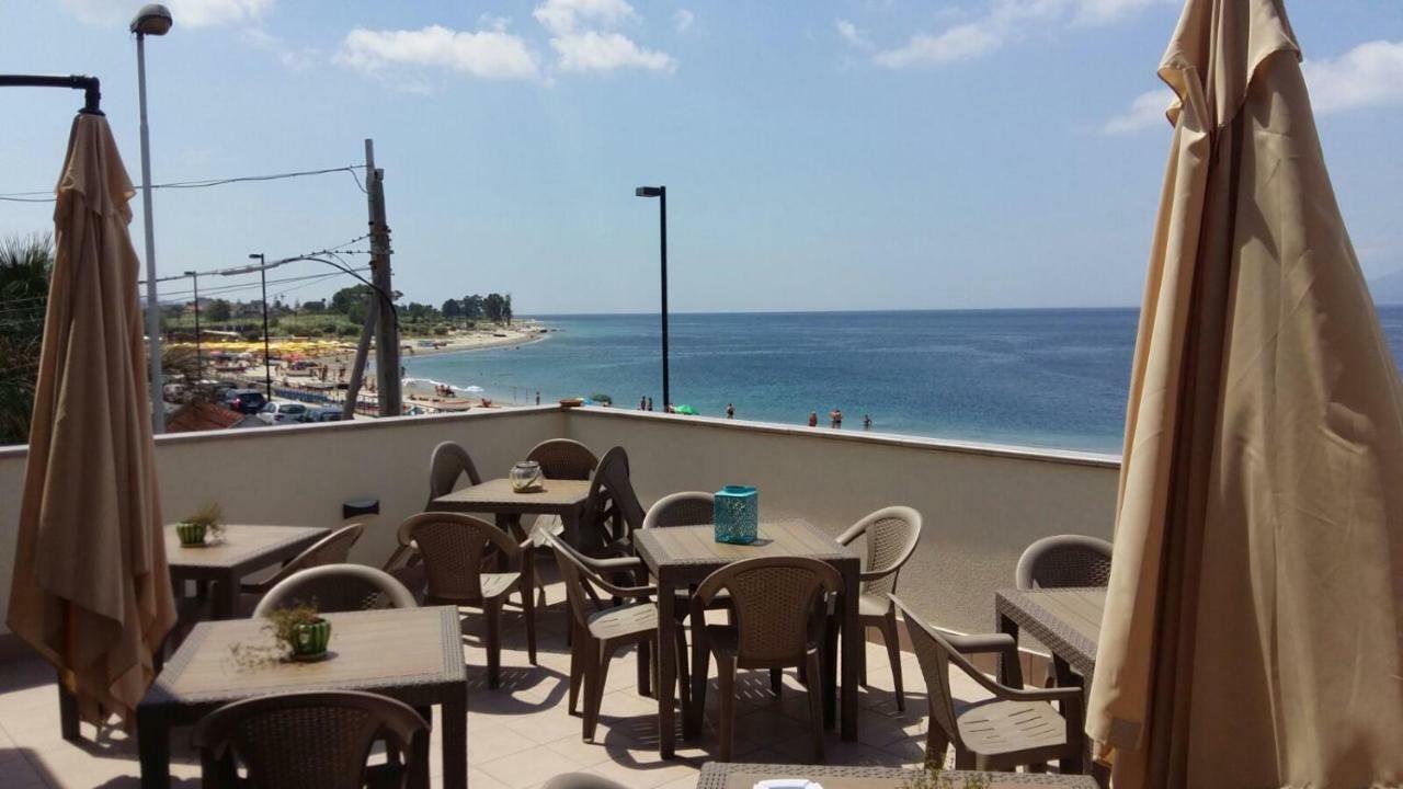 B&B A Due Passi Dal Mare Catona Di Reggio Calabria Exteriér fotografie