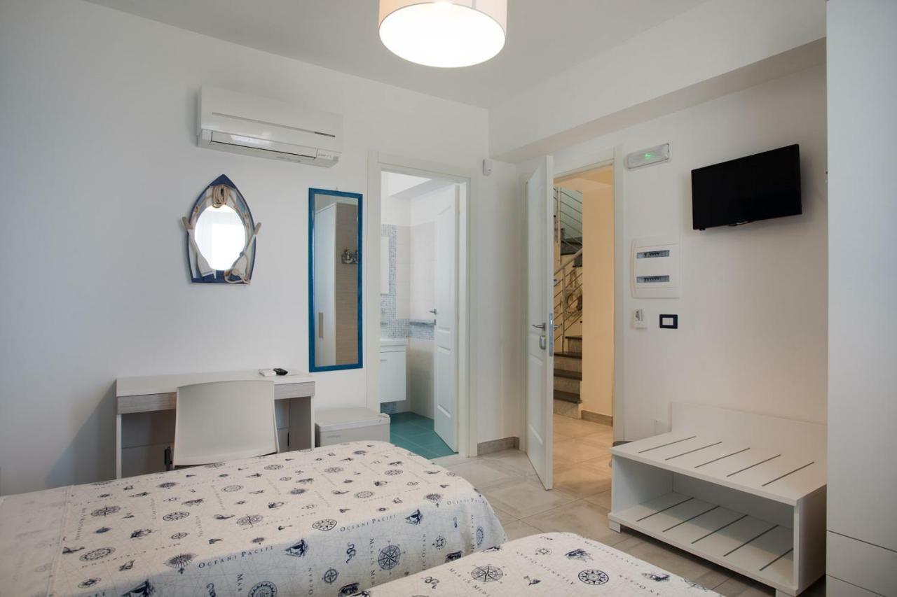 B&B A Due Passi Dal Mare Catona Di Reggio Calabria Exteriér fotografie