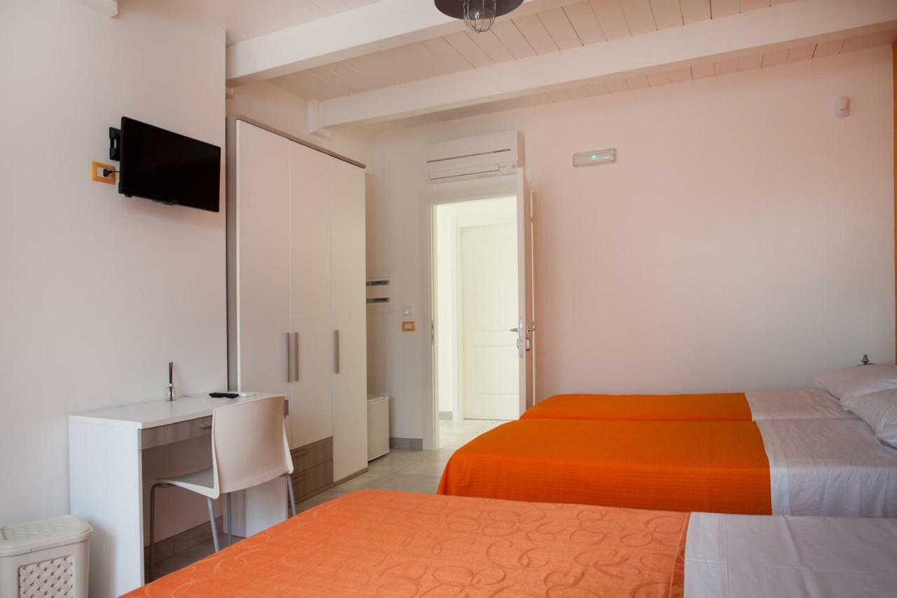 B&B A Due Passi Dal Mare Catona Di Reggio Calabria Exteriér fotografie