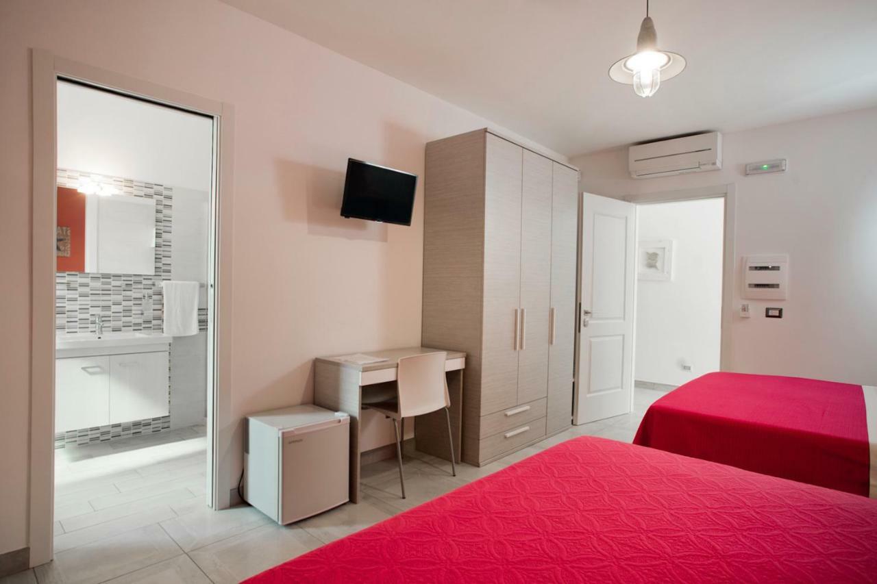 B&B A Due Passi Dal Mare Catona Di Reggio Calabria Exteriér fotografie